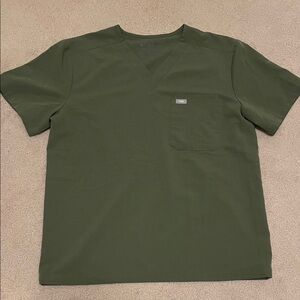 Men’s Figs Leon Scrub Top